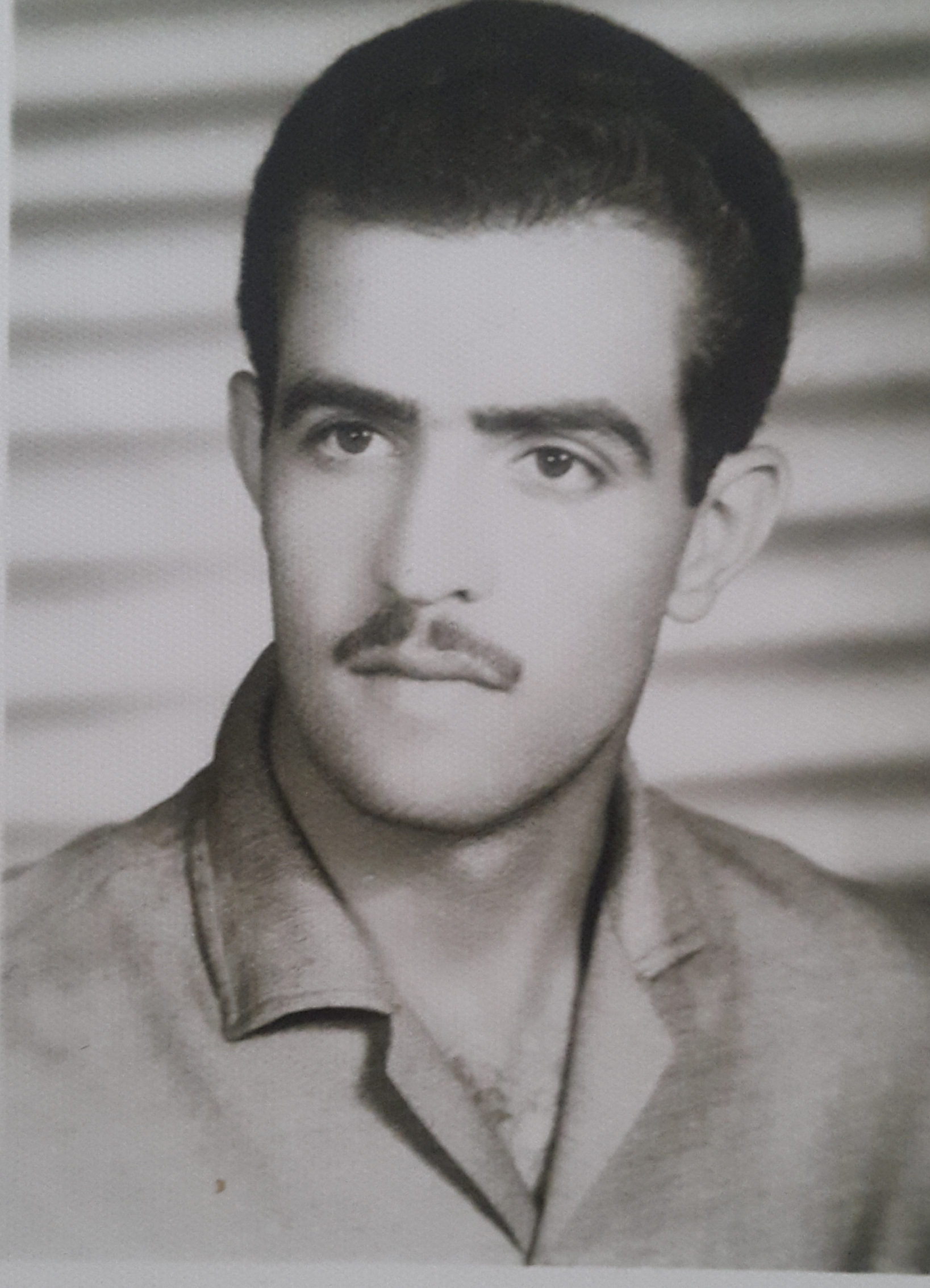 پدر مهربانم که همیشه یادش در خاطر ما هست سید محمود اسماعیل نژاد