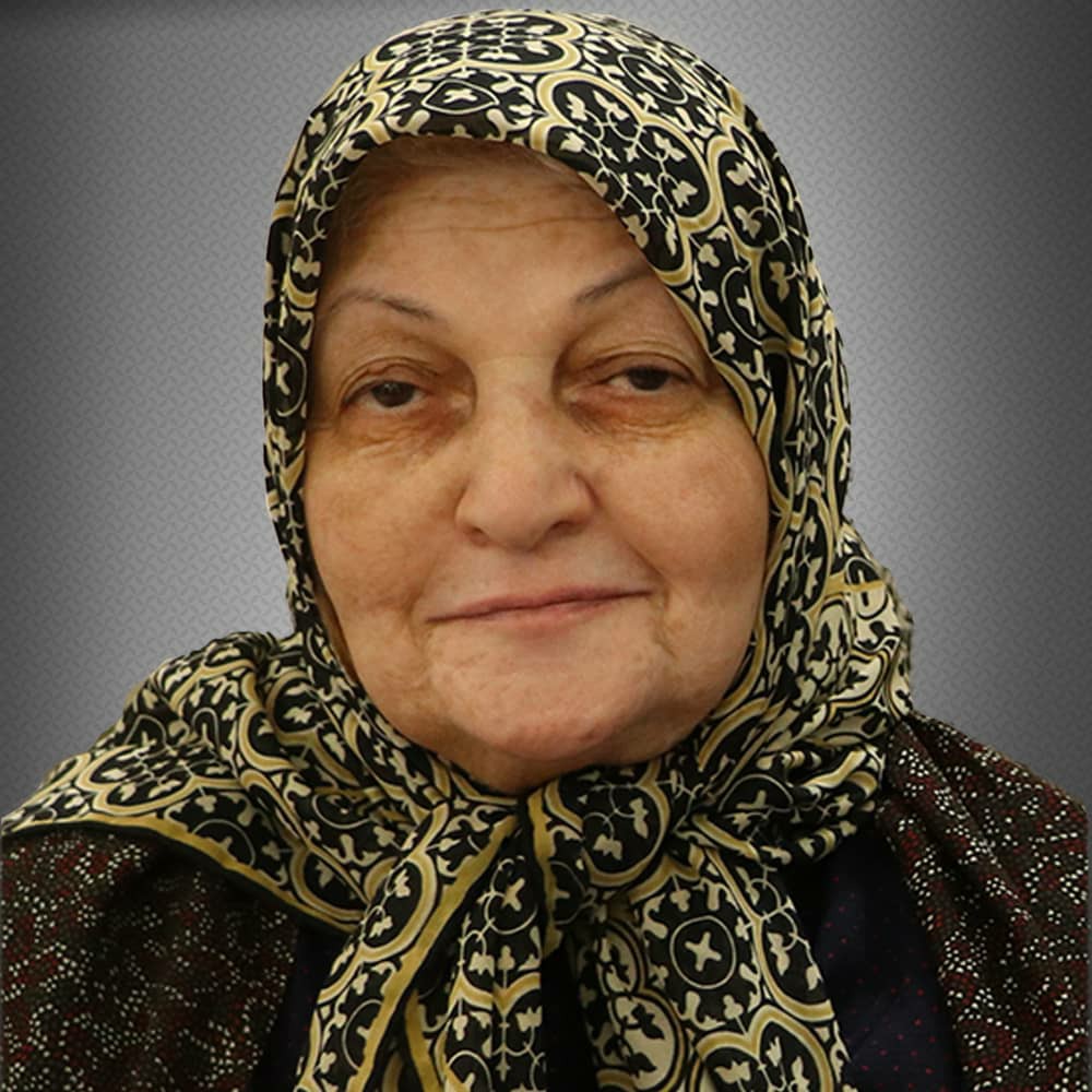 مادر مهربان مرحومه بهار خانم کاویانی