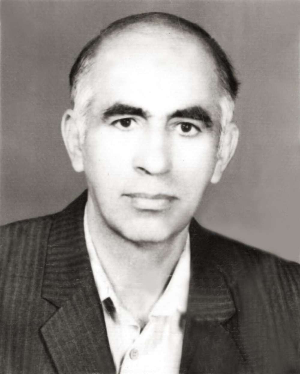 شادروان احمد اقبال