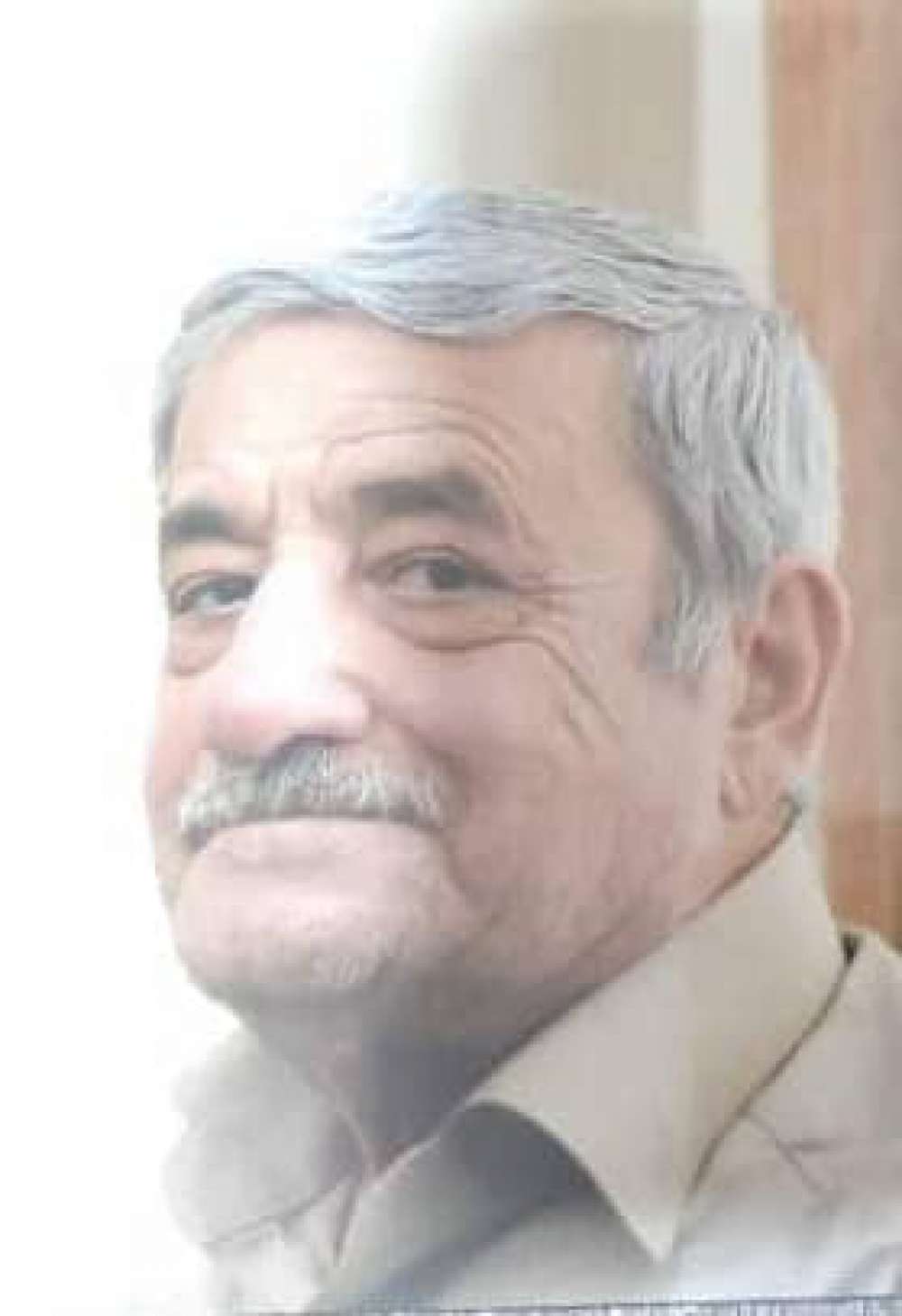 احمد آزمون