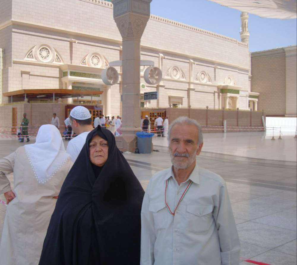 حاجیه خانم اکرم کامرانی  و حاج محمد صادق تبریزی رحمة الله علیه