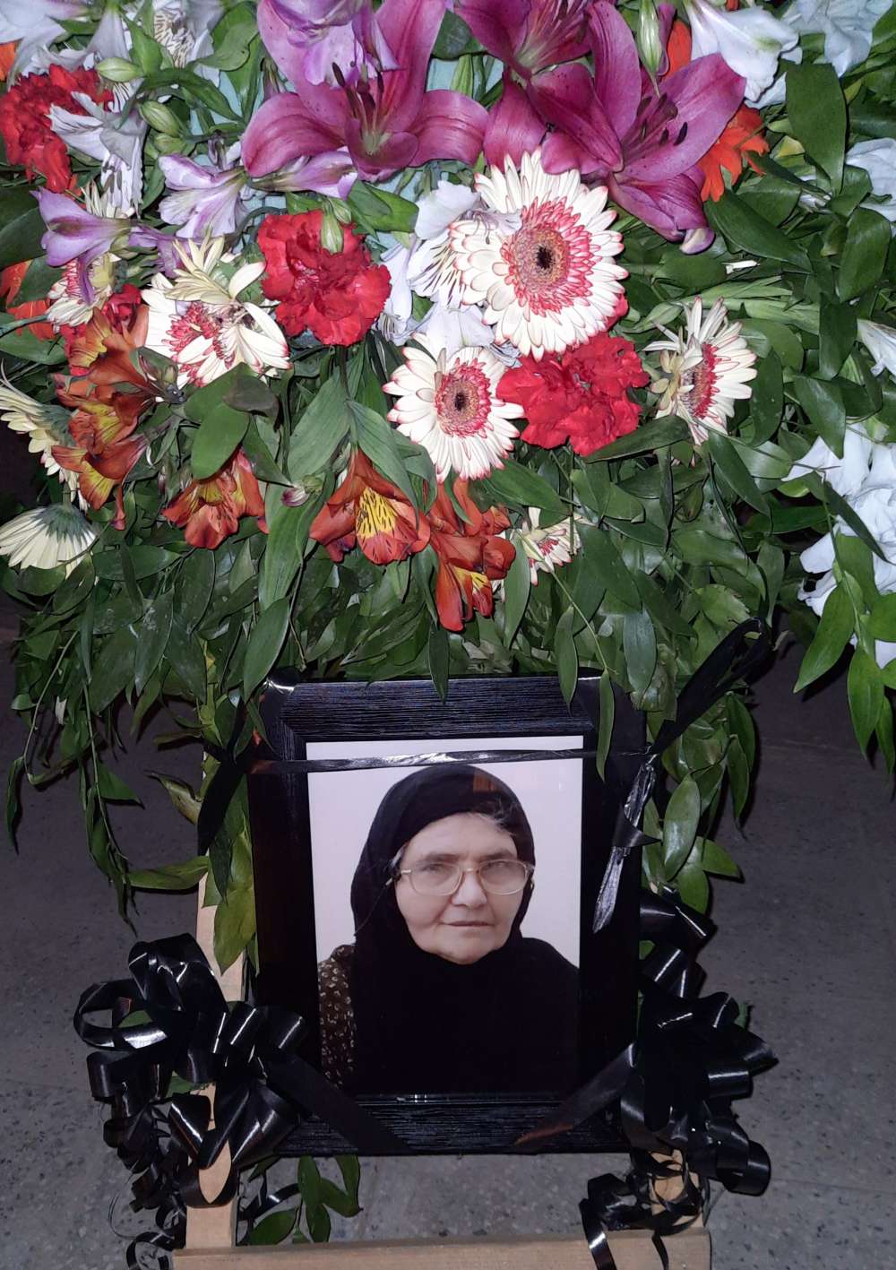 به مناسبت هفتمین روز وفات شادروان جاجیه خانم، خورشید تراشنده و یادبود حاجیه خانم نصرت تراشنده