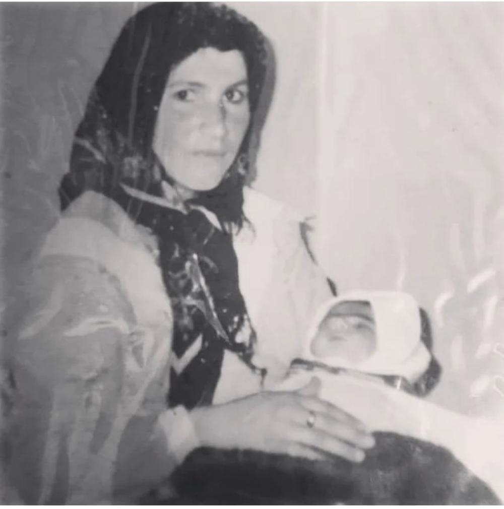 مهناز حسین زاده