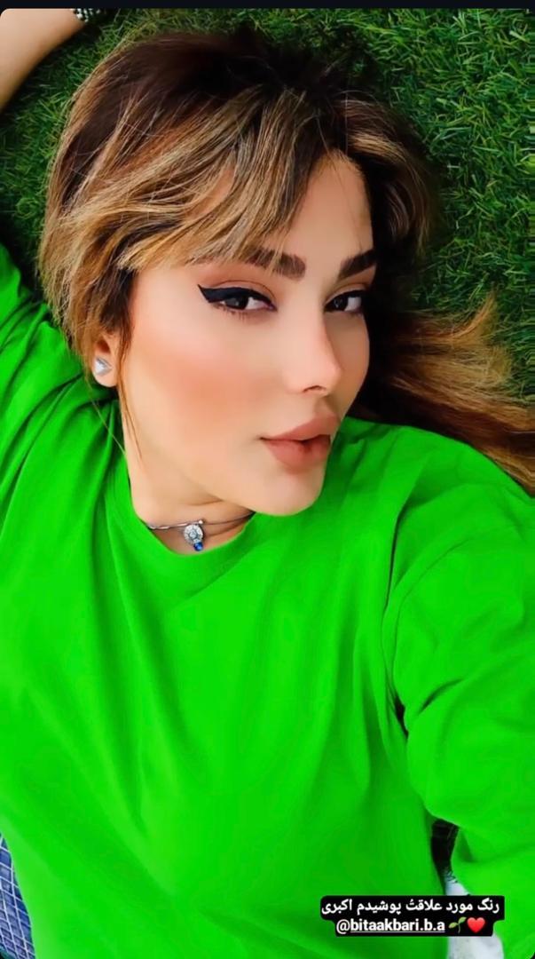 شقایق لطیفی