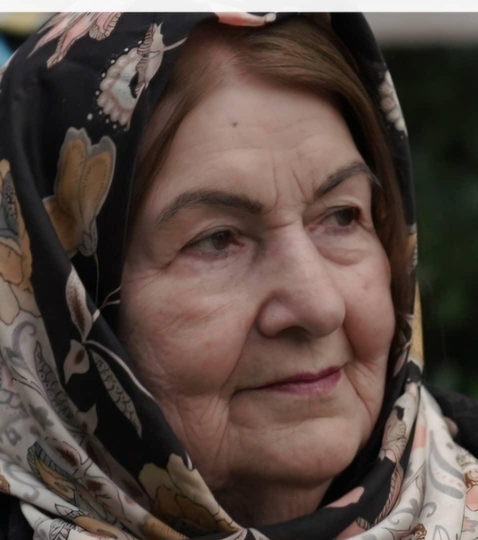 اقدس پوراکابریان