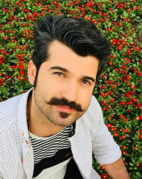 شاهرخ تجددی