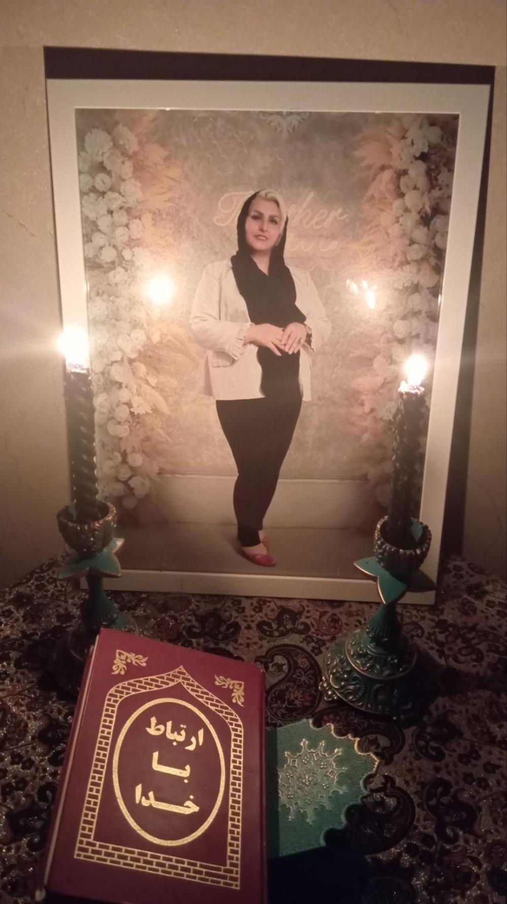مرحومه عفت مزینانی