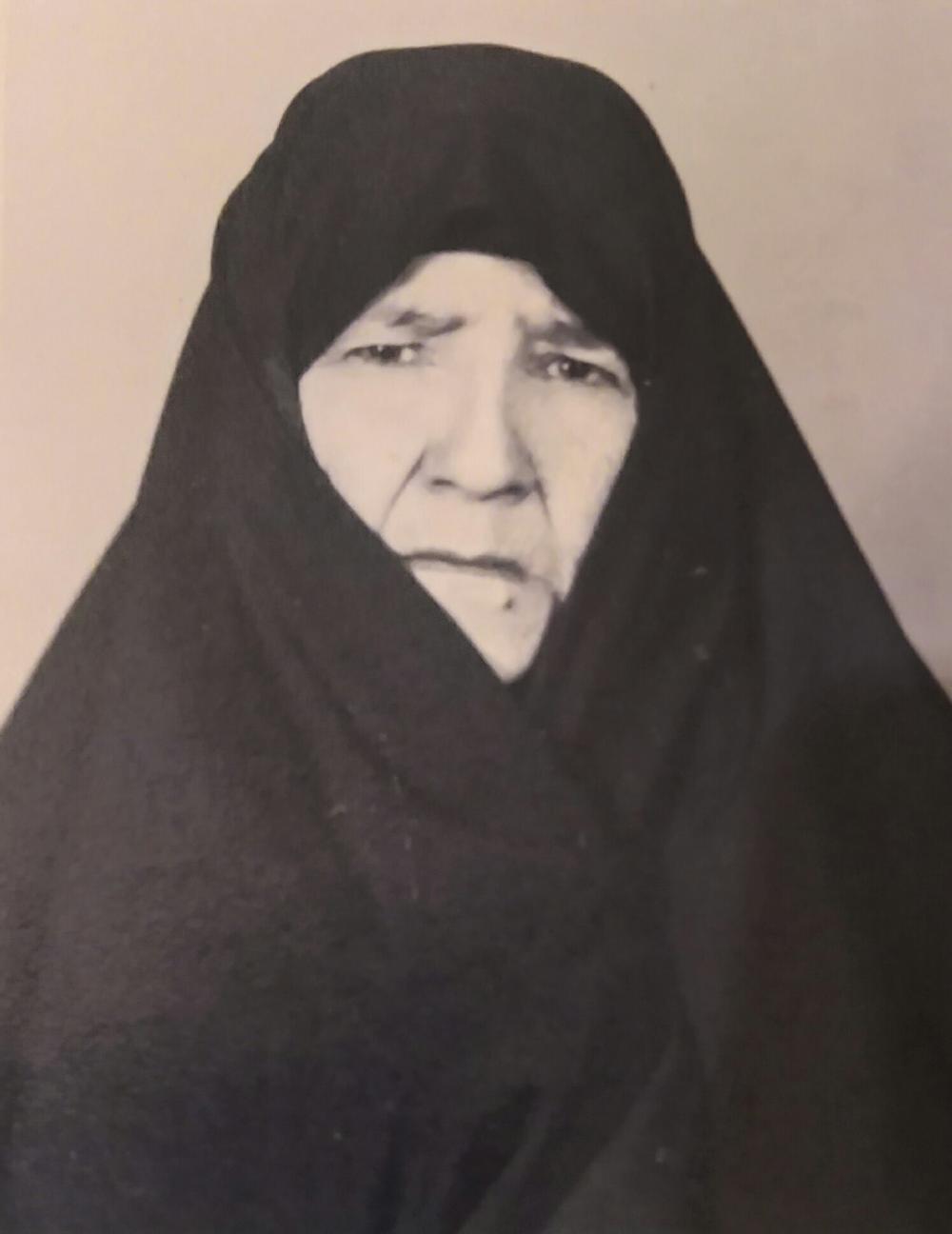 هاجر معینی فخرداود