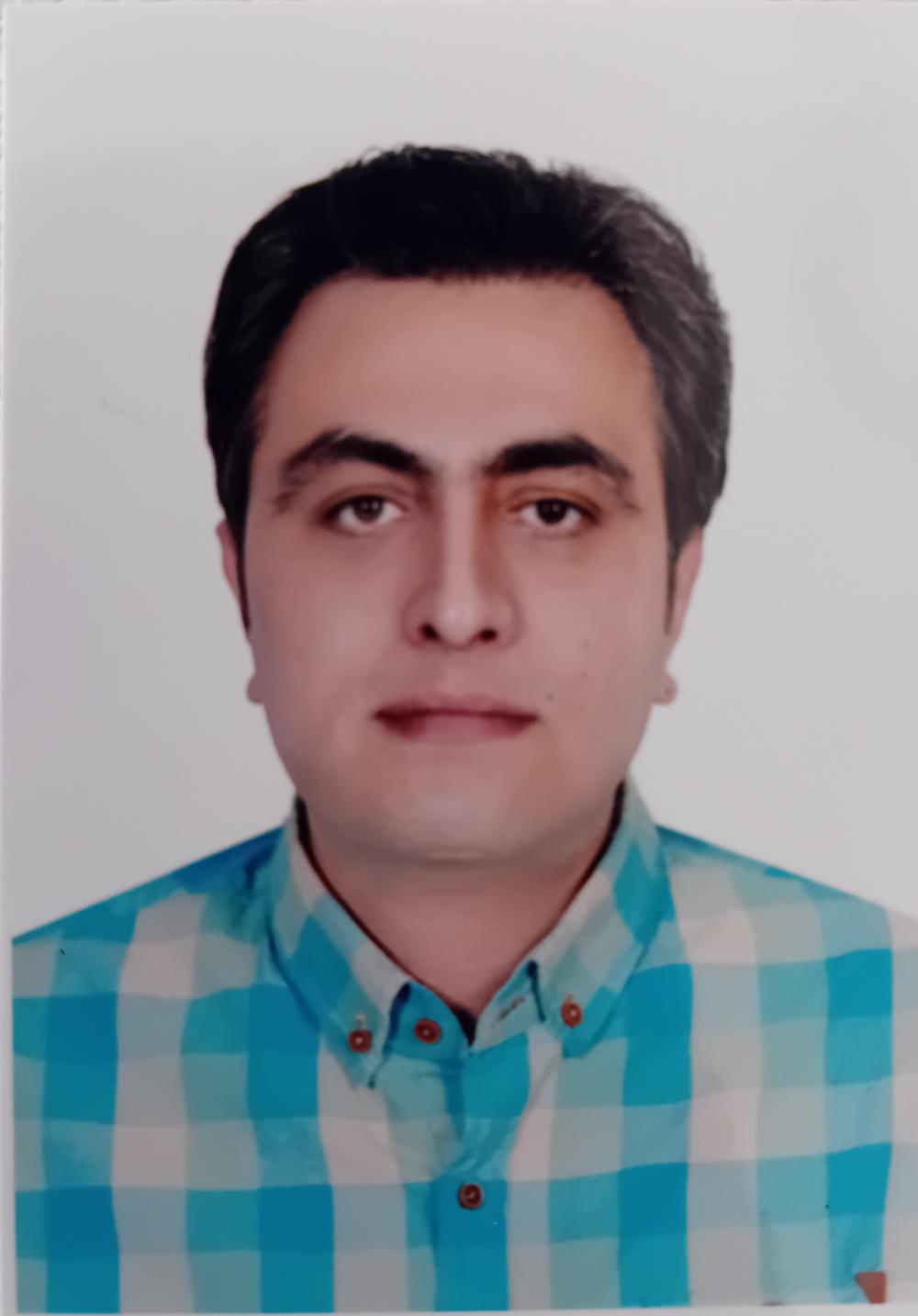 فریدون کرمی