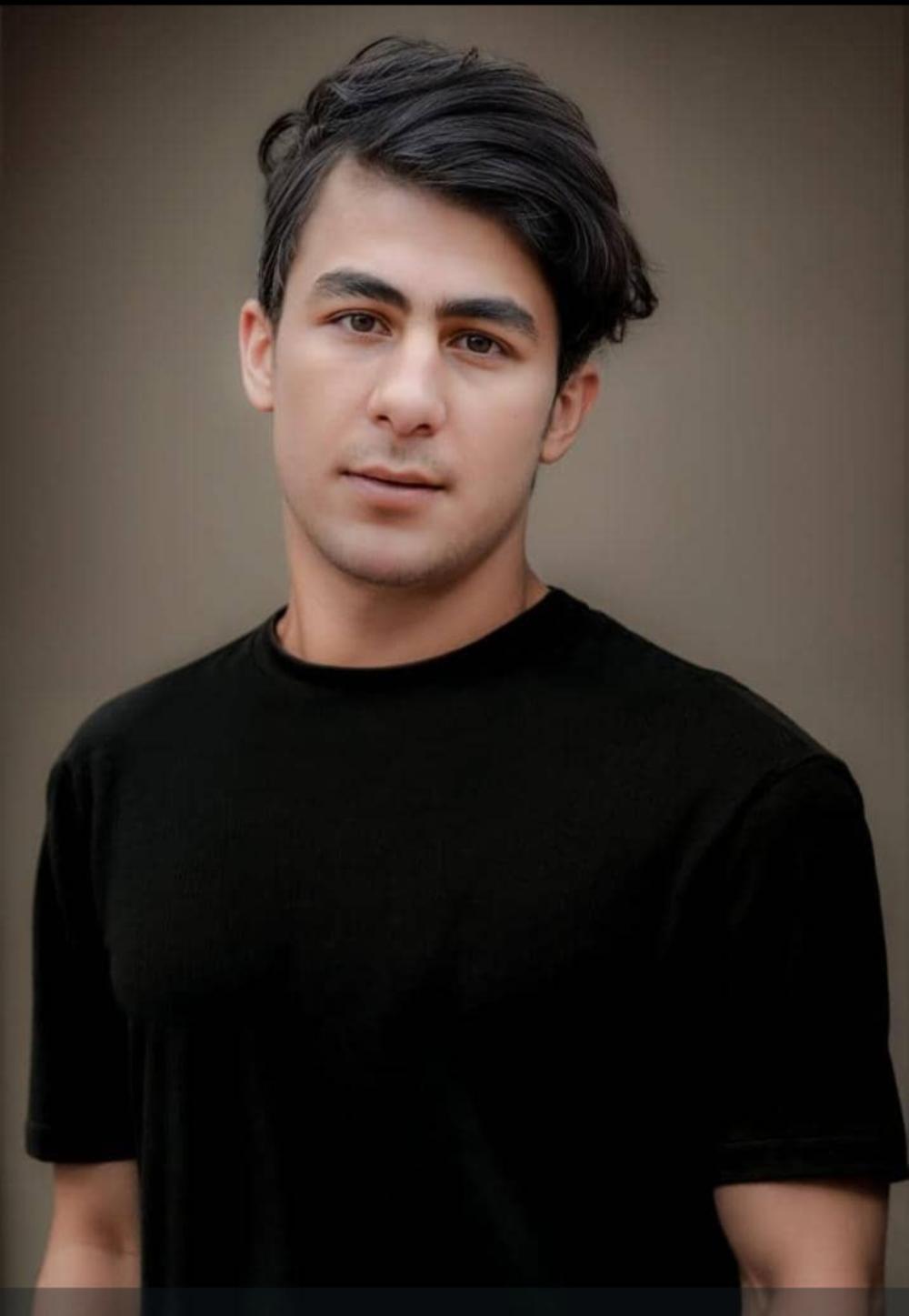 آ شایان بیگ زاهدی