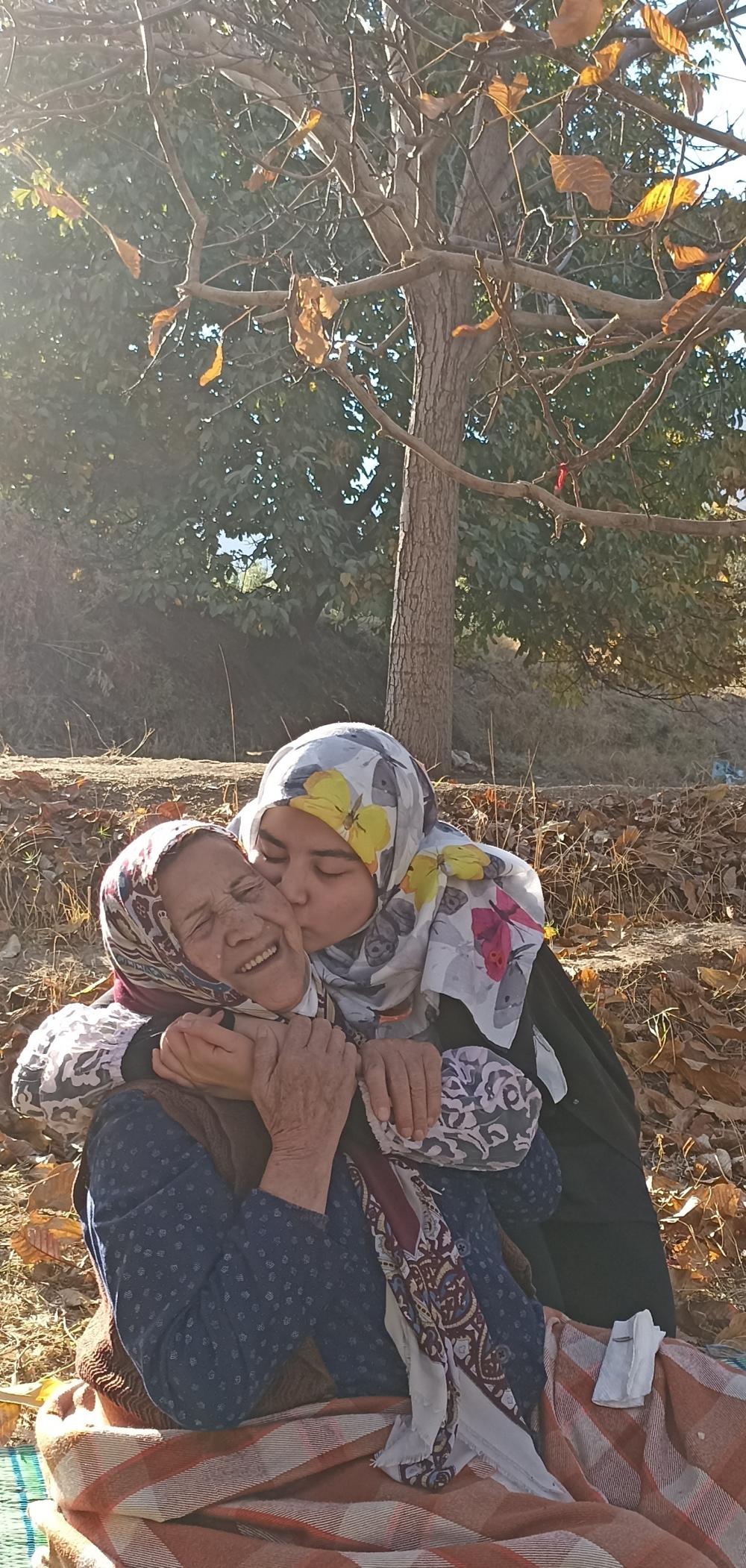 اشرف حق بین