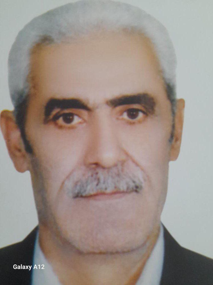 حاج حسن دوستدار و حاجیه خانم سیداسماعیلی و نوه گرانقدر خانم زینب گلستانی دوست دار