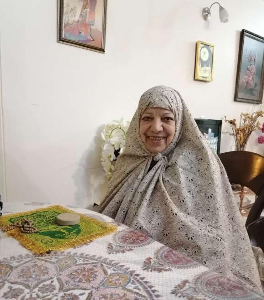 زهرا بحری شاد( خانم صلواتی)