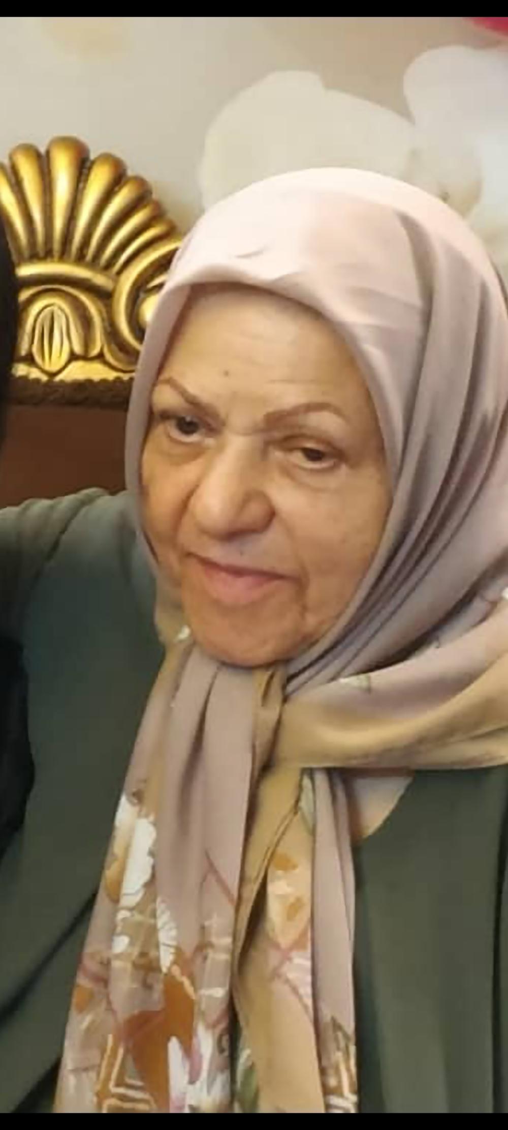 عشرت سادات ابویی مهریزی