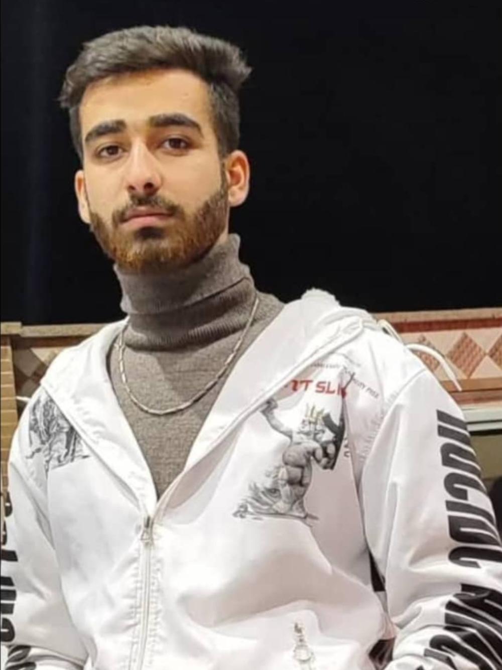 جواد میرزاوند