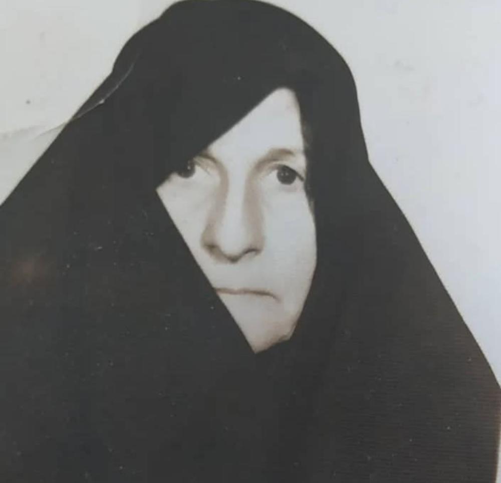 حاج اکبر خمسه و حاجیه خانم نیرومند خمسه و نیرومند