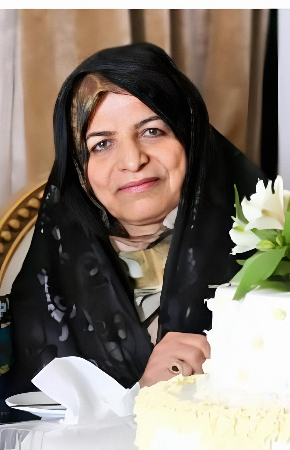 خانم خدیجه یوسف نیا