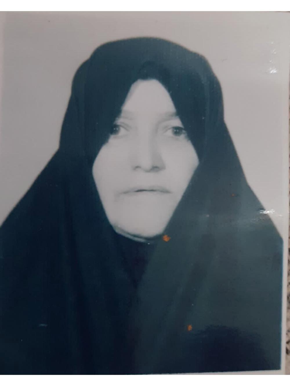 زینب نام آور