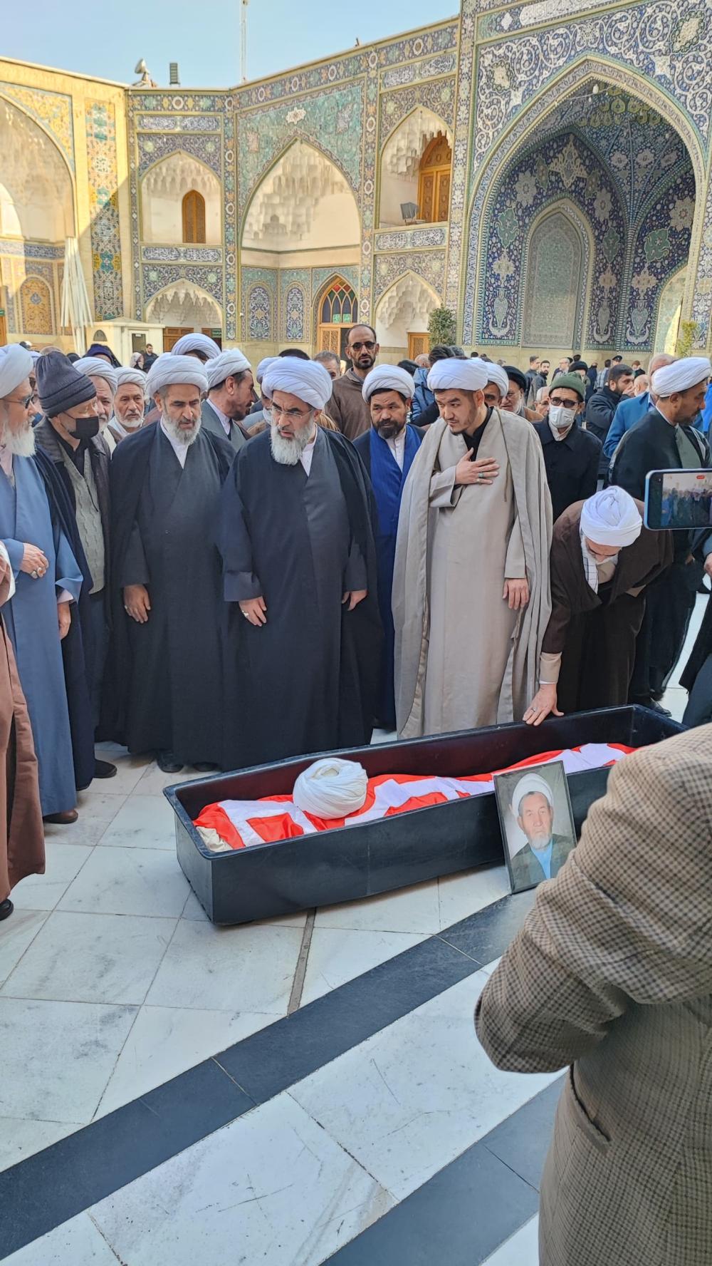 حجت الاسلام والمسلمین غریب علی روحانی