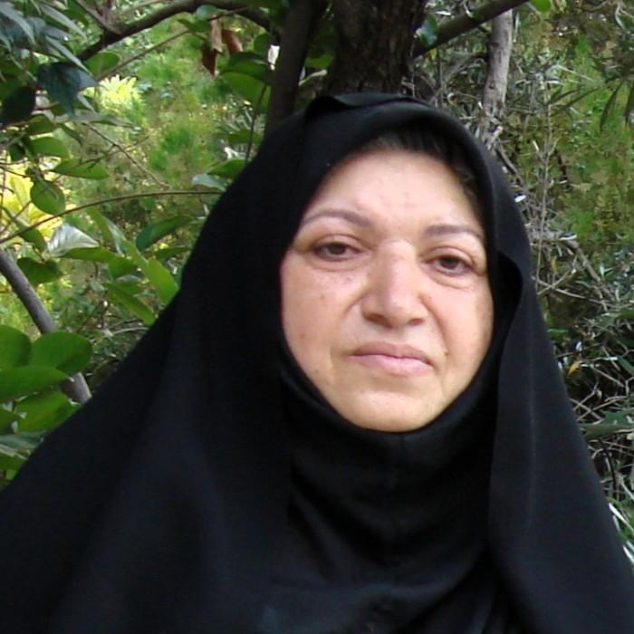 عصمت (گلشن) صادقی