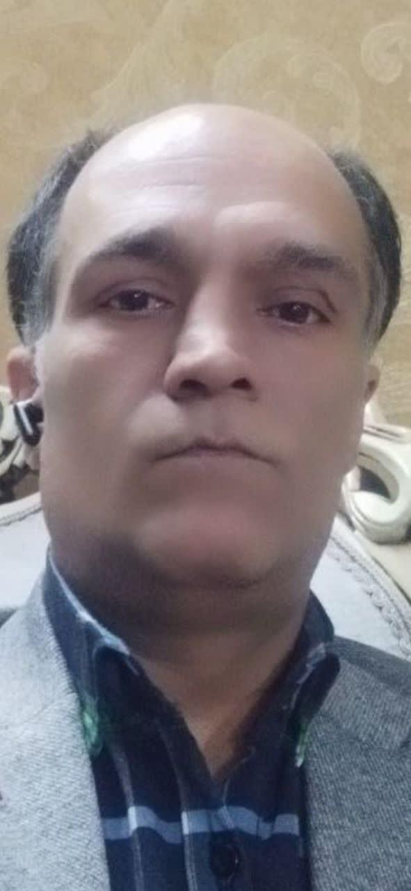 احسان گلمکانی