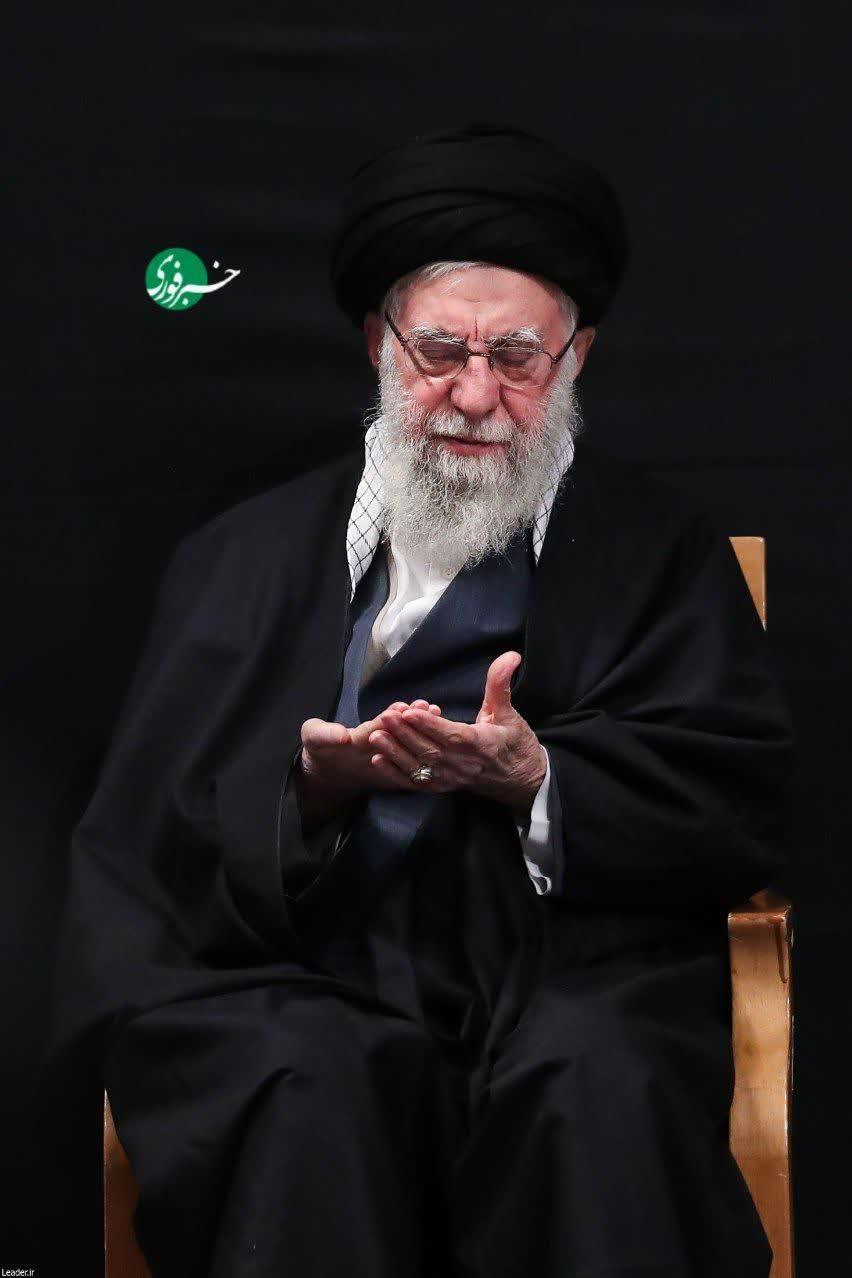 رهبر عزیزم سیدعلی خامنه ای