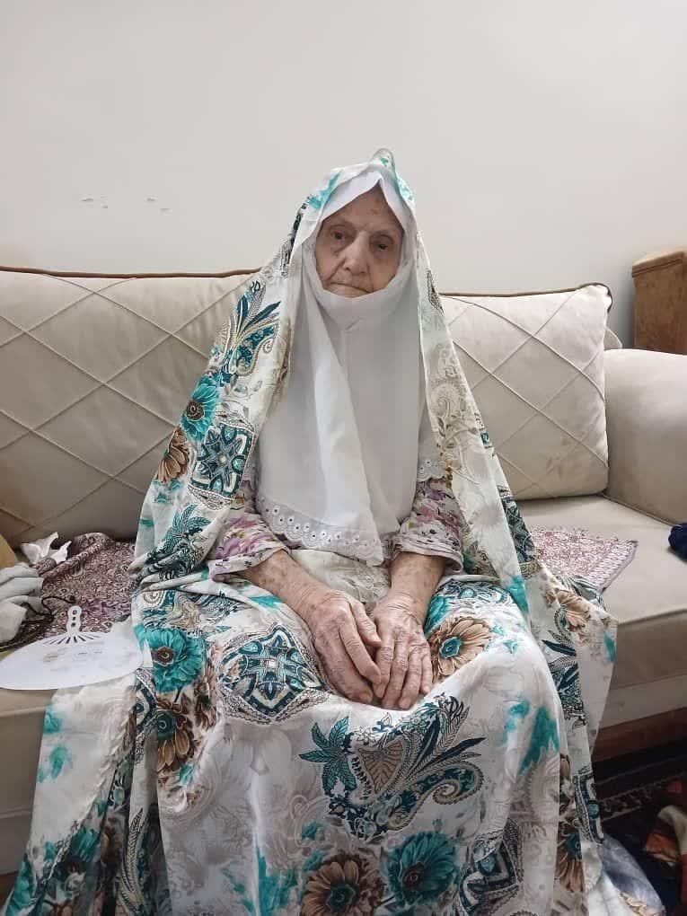 اشرف هاشمی