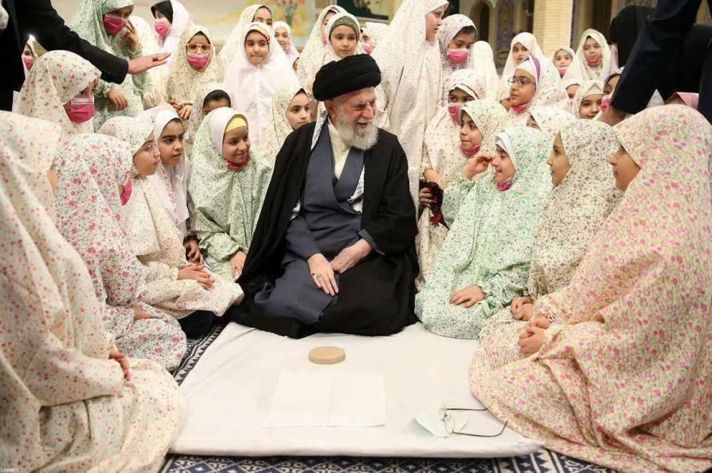 قائد امت شهید سید علی حسینی خامنه ای شهید سردار سلیمانی