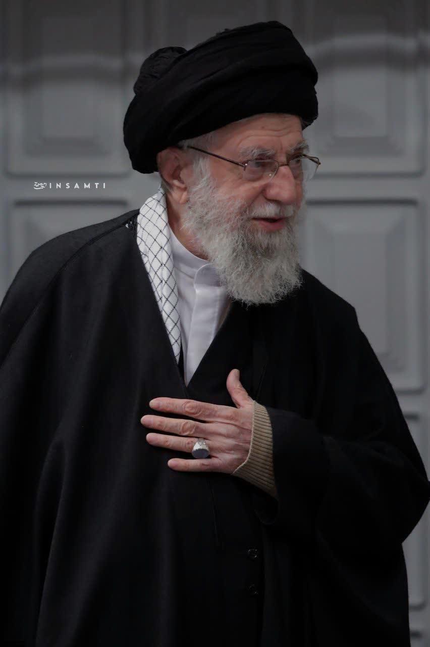 مقام معظم رهبری امام خامنه ای عزیز