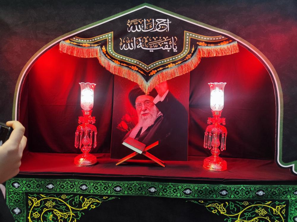 امام خامنه ای