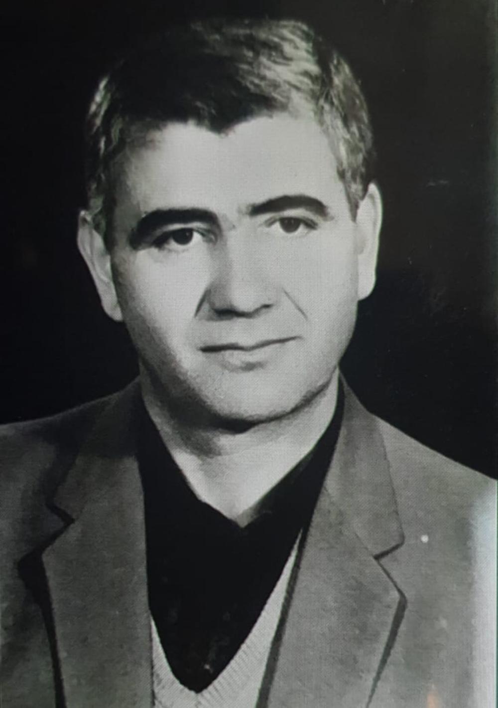 طاهر آذرنوید
