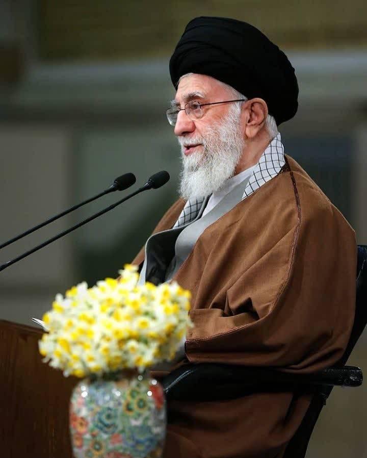 حضرت آیت‌الله‌العظمی شهید سیدعلی حسینی خامنه‌ای ‌‌‌
