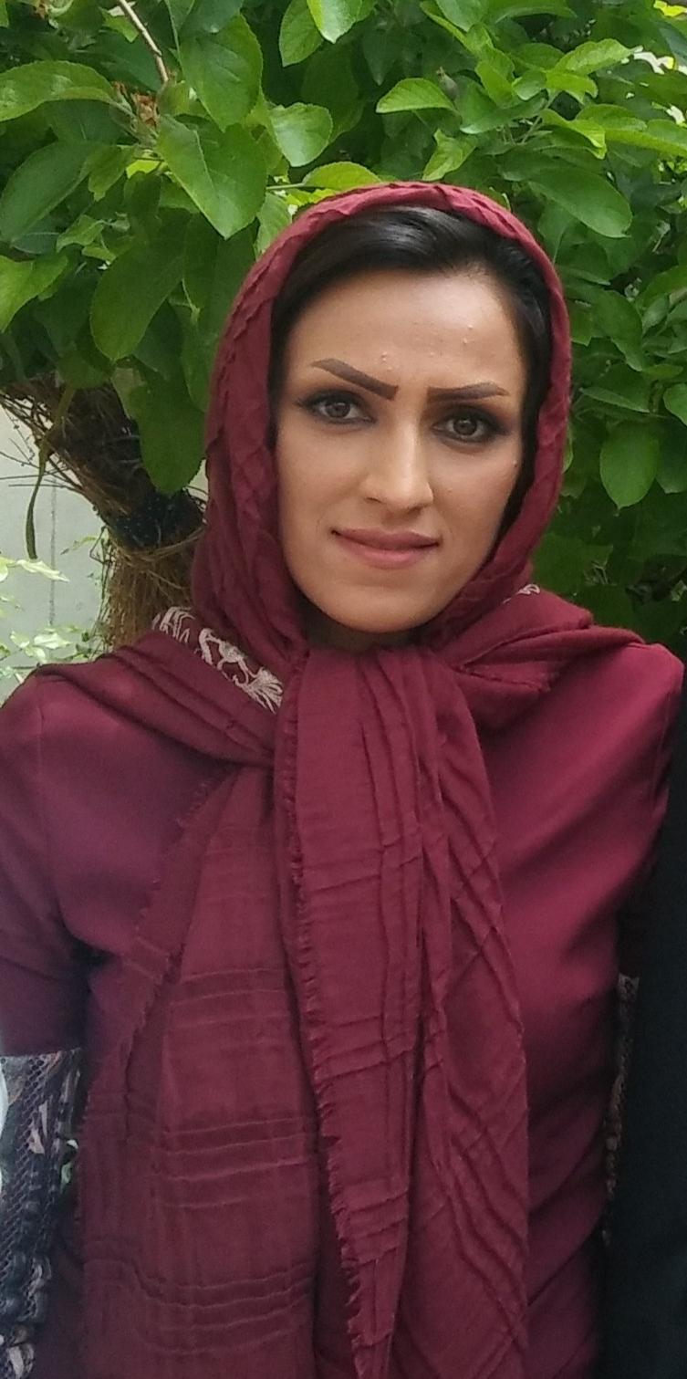 عاطفه احمدیان