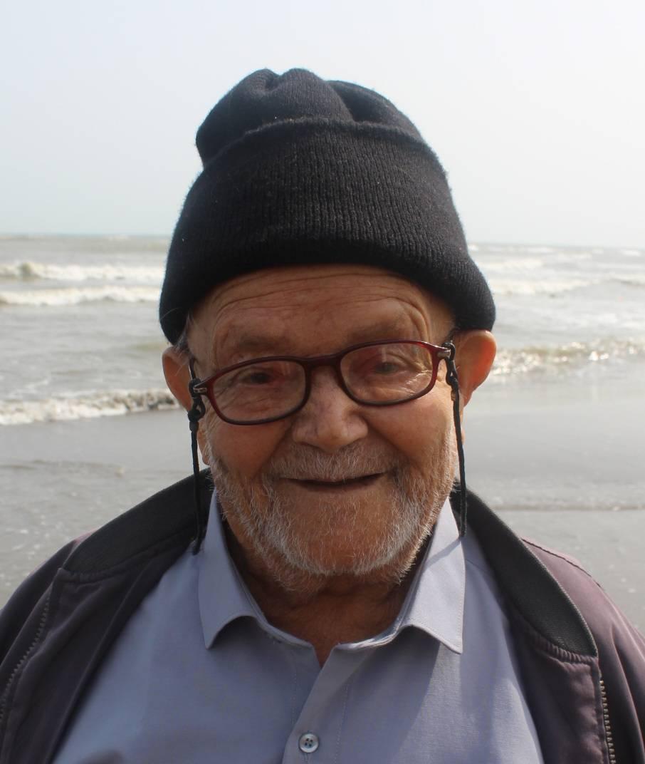 حسین خروطی