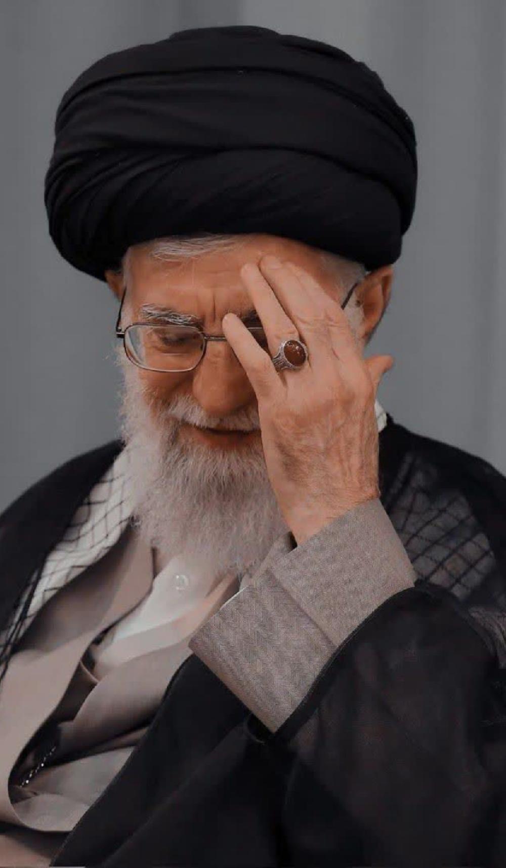 امام خامنه ای