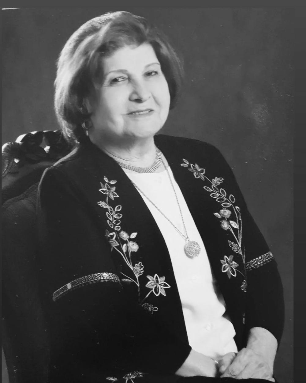 ایران بانـو مهاجــری