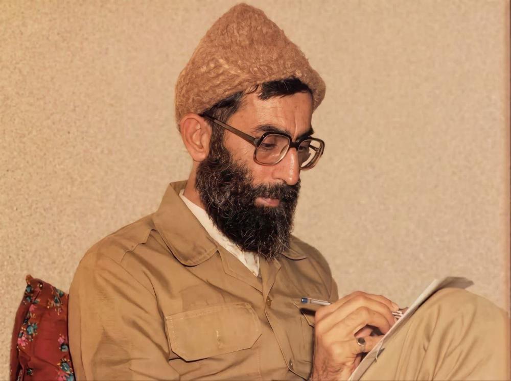 سیدعلی حسینی خامنه‌ای