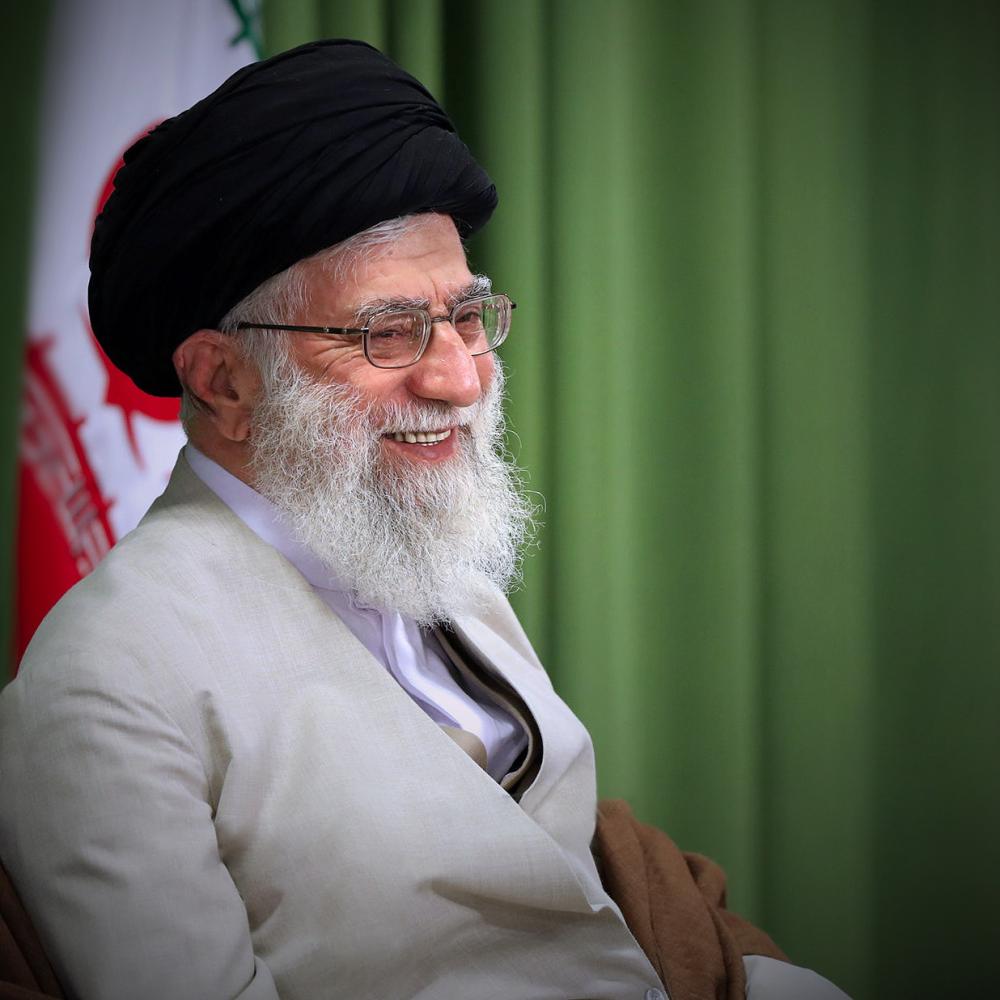 امام حضرت ایت الله سیدعلی حسینی خامنه ای