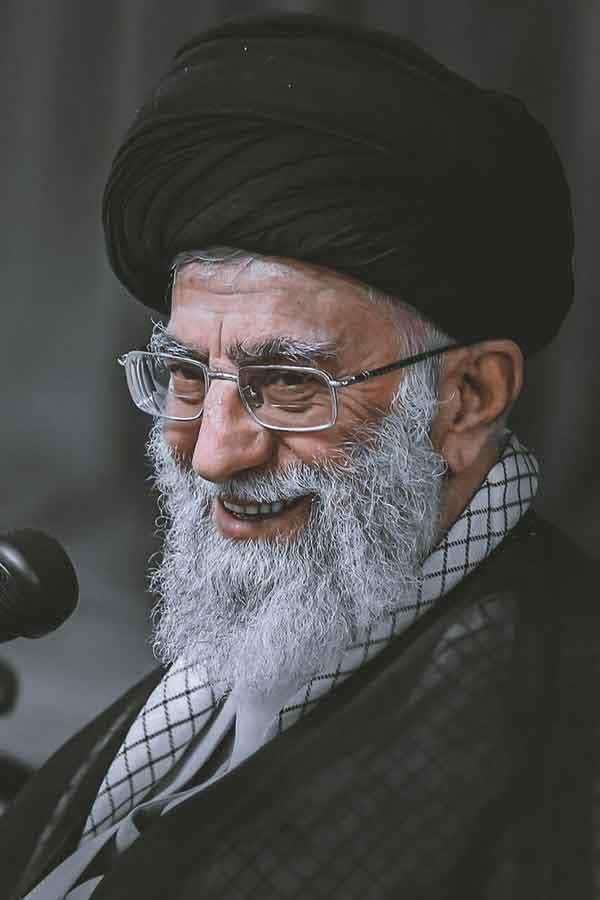 شهید رهبر آیت الله سید علی حسینی خامنه ای