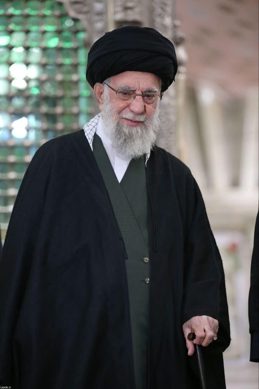 ایت الله سید علی حسینی خامنه ای