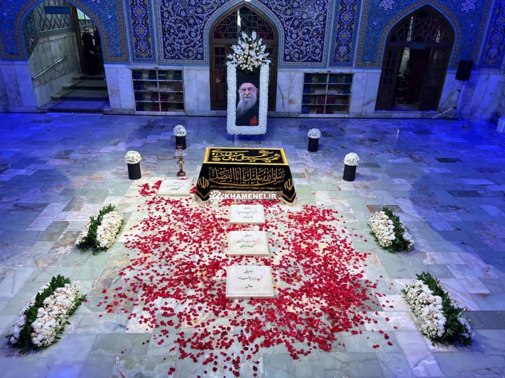 سید علی حسینی خامنه ای قدس الله نفس الزکیه