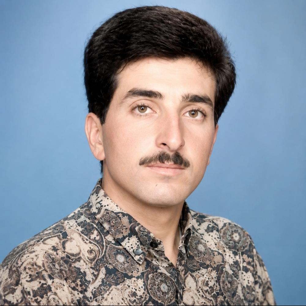 کاووس خادمی
